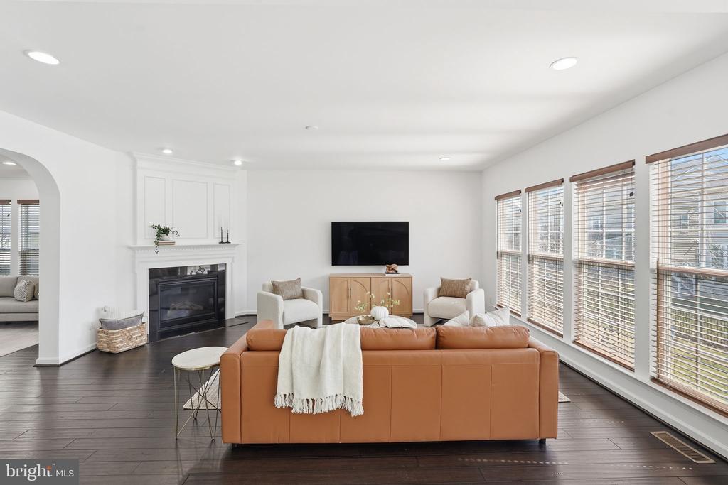 42637 WILLOW BEND DRIVE