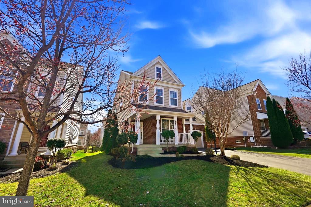 42637 WILLOW BEND DRIVE