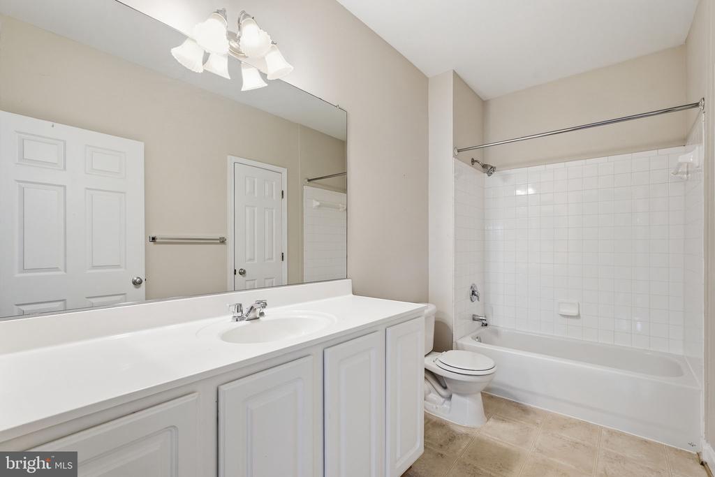 22607 BLUE ELDER TERRACE 303