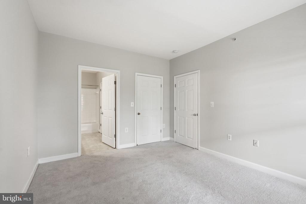 22607 BLUE ELDER TERRACE 303