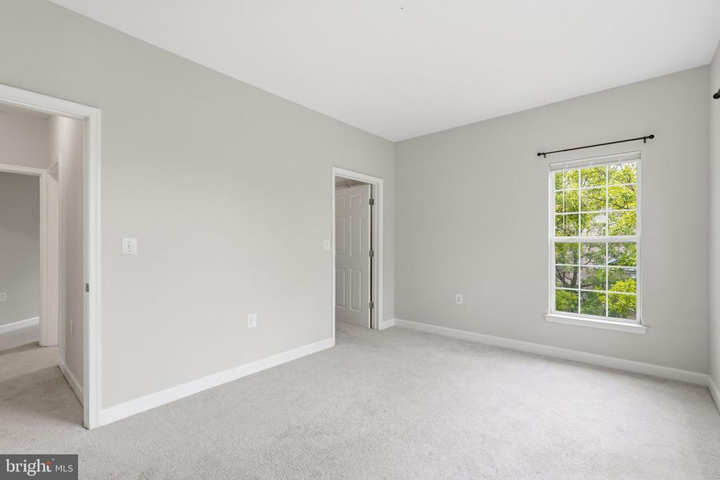 22607 BLUE ELDER TERRACE 303