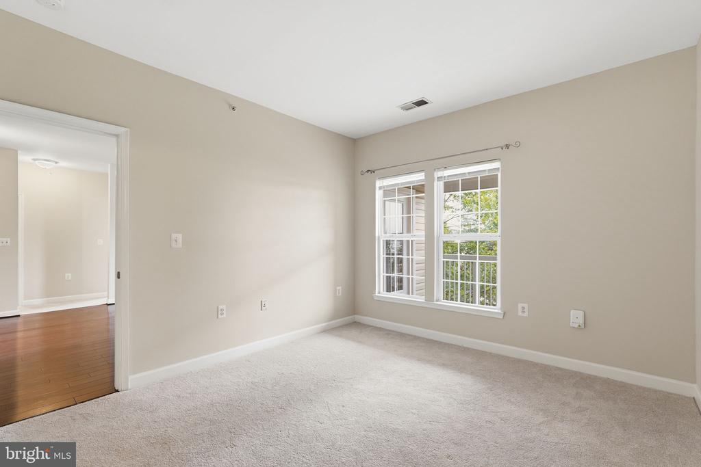 22607 BLUE ELDER TERRACE 303
