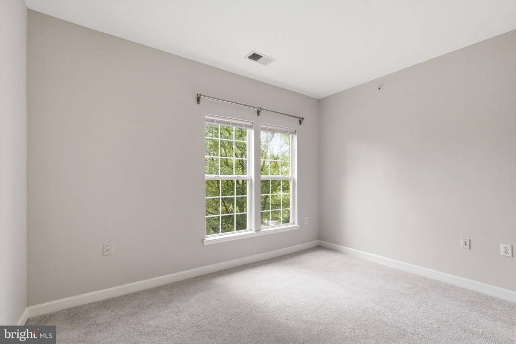 22607 BLUE ELDER TERRACE 303