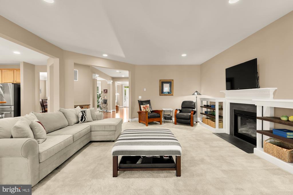 22478 DINAH PLACE