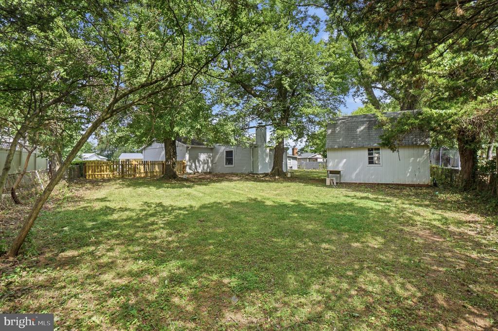 706 S DOGWOOD COURT
