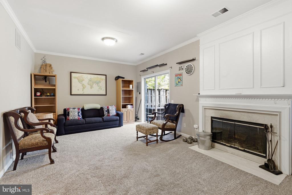 20746 SHORELINE TERRACE