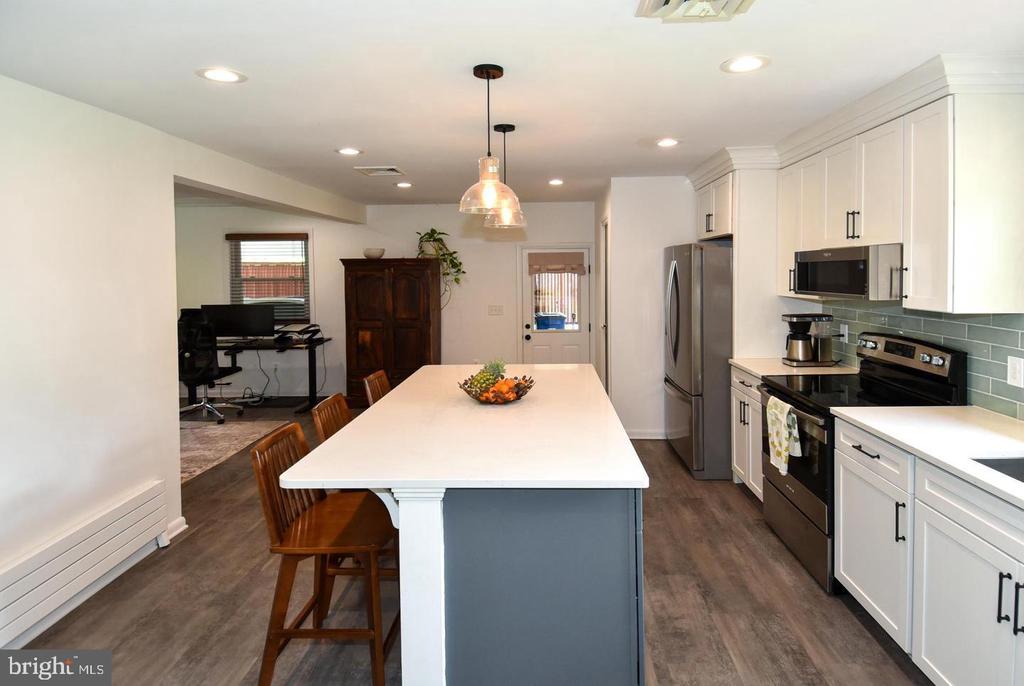 2 CINNAMON FERN ROAD