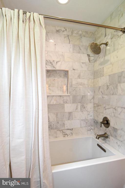 2 CINNAMON FERN ROAD