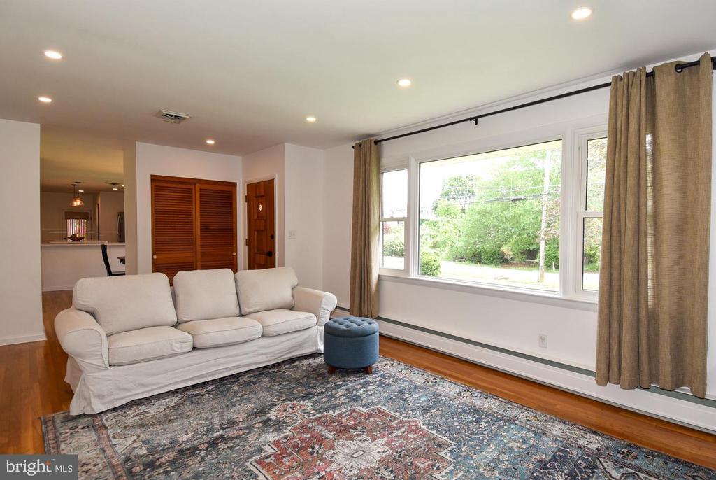 2 CINNAMON FERN ROAD