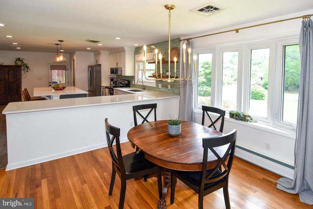 2 CINNAMON FERN ROAD