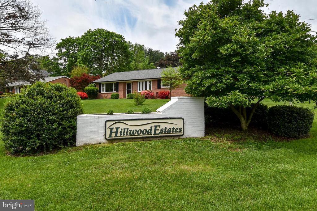 2 CINNAMON FERN ROAD