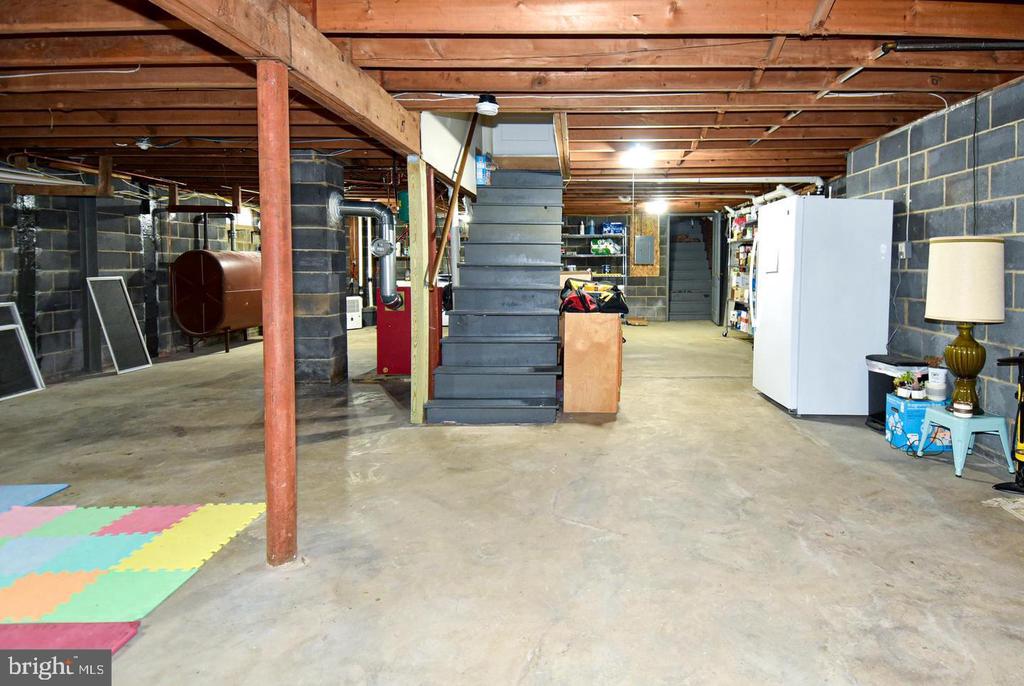 2 CINNAMON FERN ROAD
