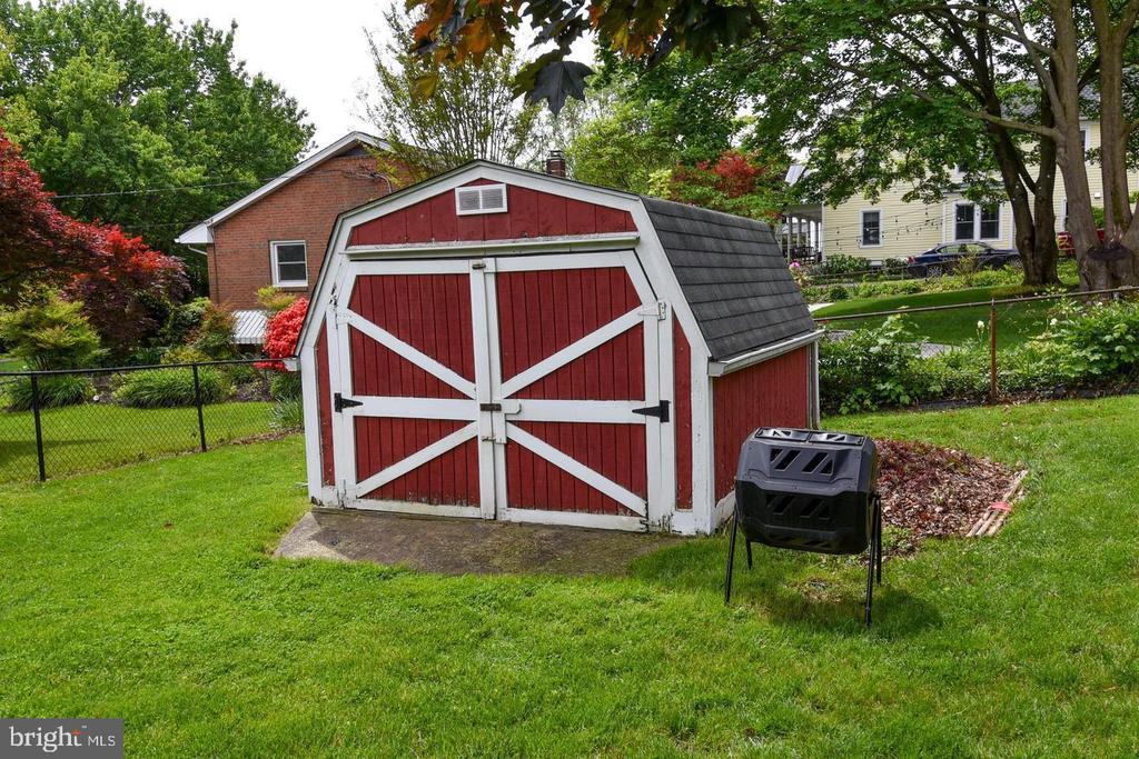 2 CINNAMON FERN ROAD