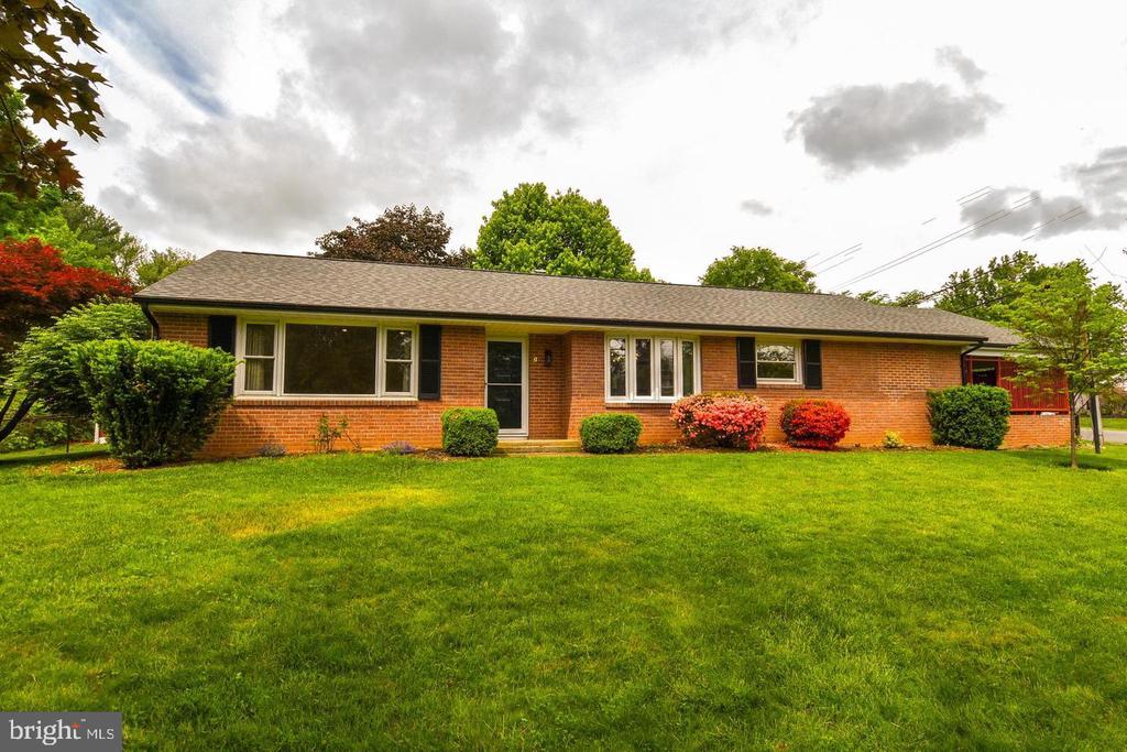 2 CINNAMON FERN ROAD