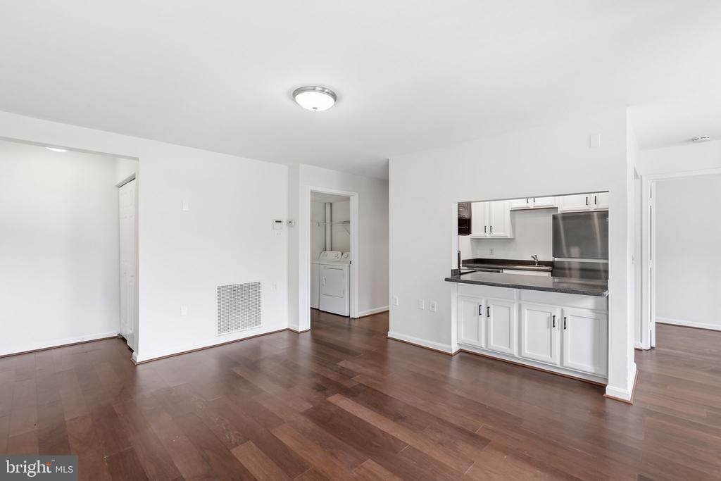 116 WESTWICK COURT Unit: 1