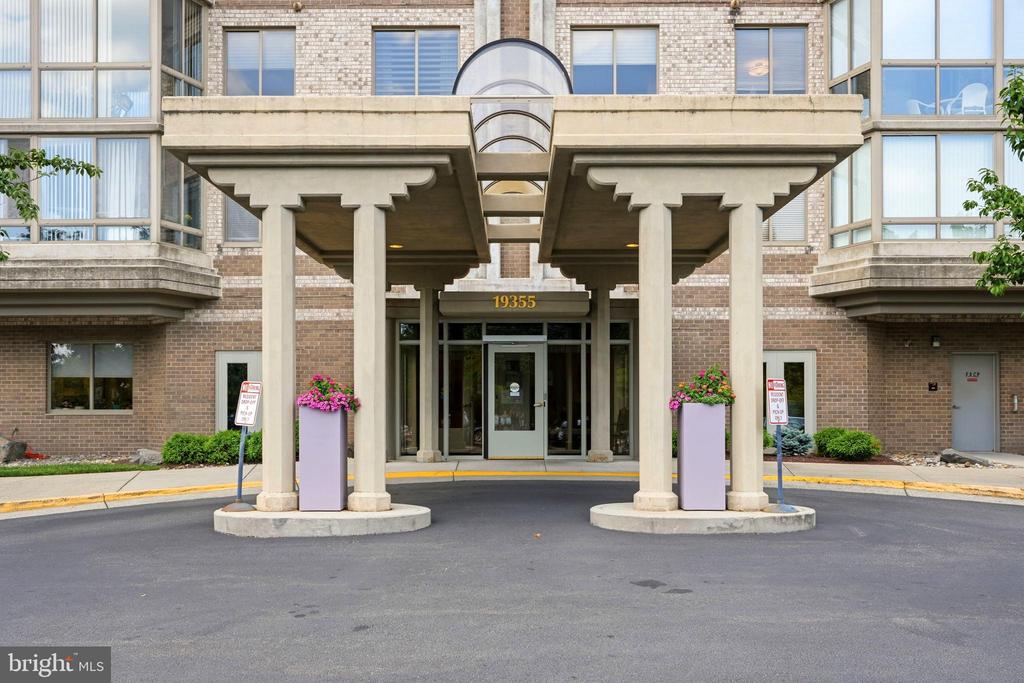 19355 CYPRESS RIDGE TERRACE Unit: 408