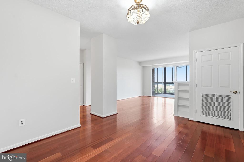19355 CYPRESS RIDGE TERRACE Unit: 408