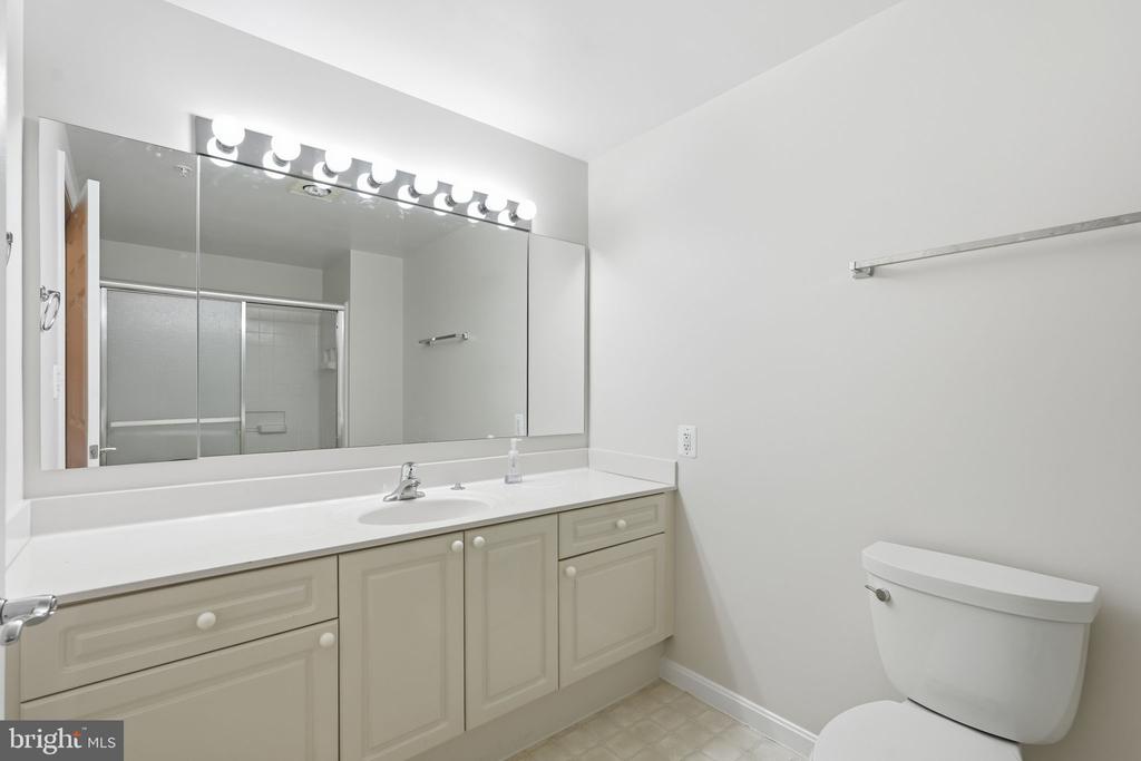 19355 CYPRESS RIDGE TERRACE Unit: 408