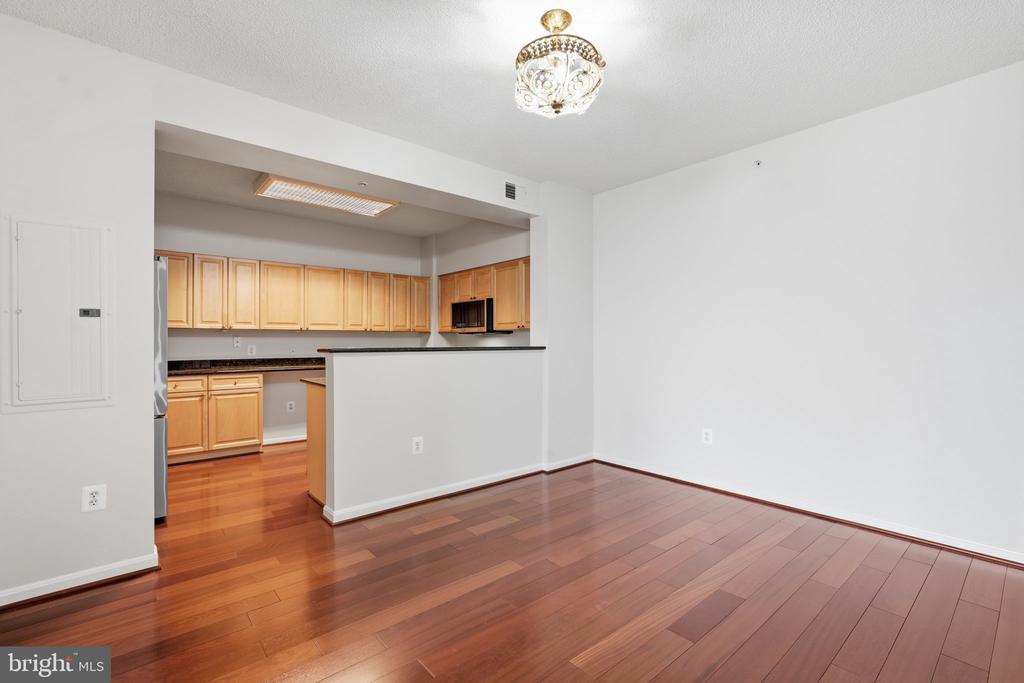 19355 CYPRESS RIDGE TERRACE Unit: 408