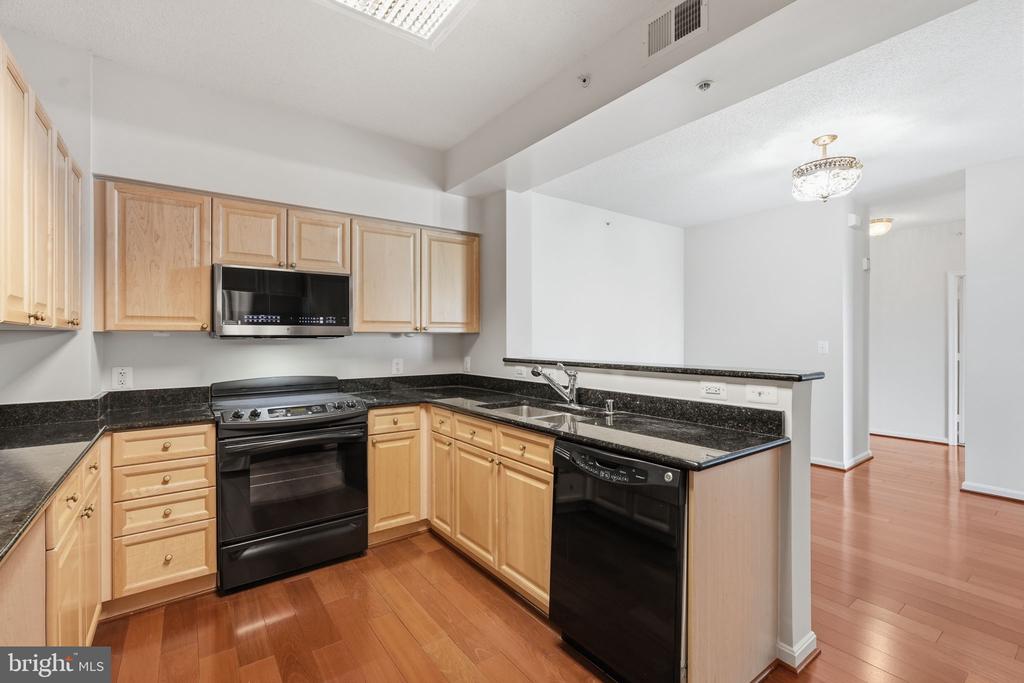 19355 CYPRESS RIDGE TERRACE Unit: 408