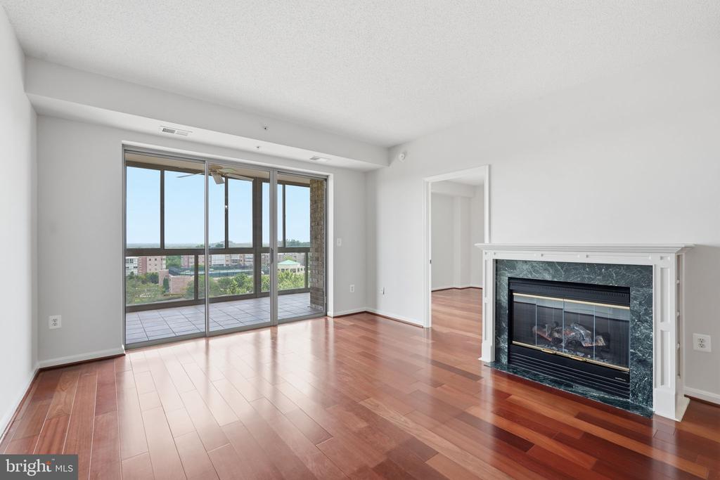 19355 CYPRESS RIDGE TERRACE Unit: 408