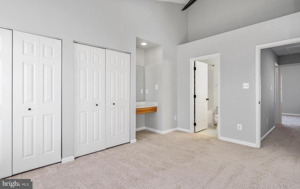45461 BLUEMONT JUNCTION SQUARE