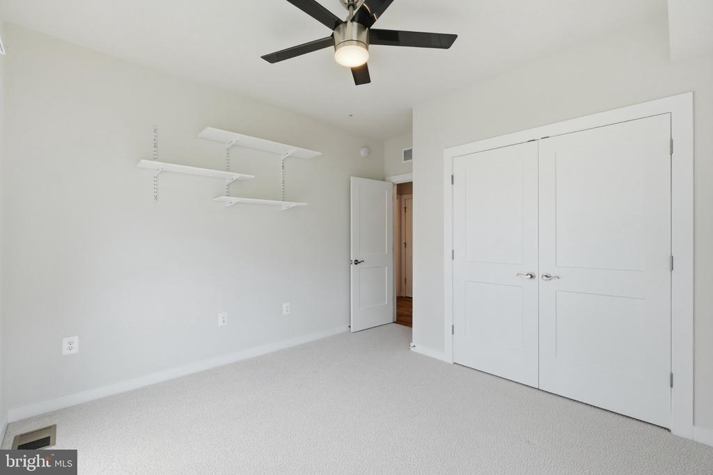44481 WOLFHOUND SQUARE