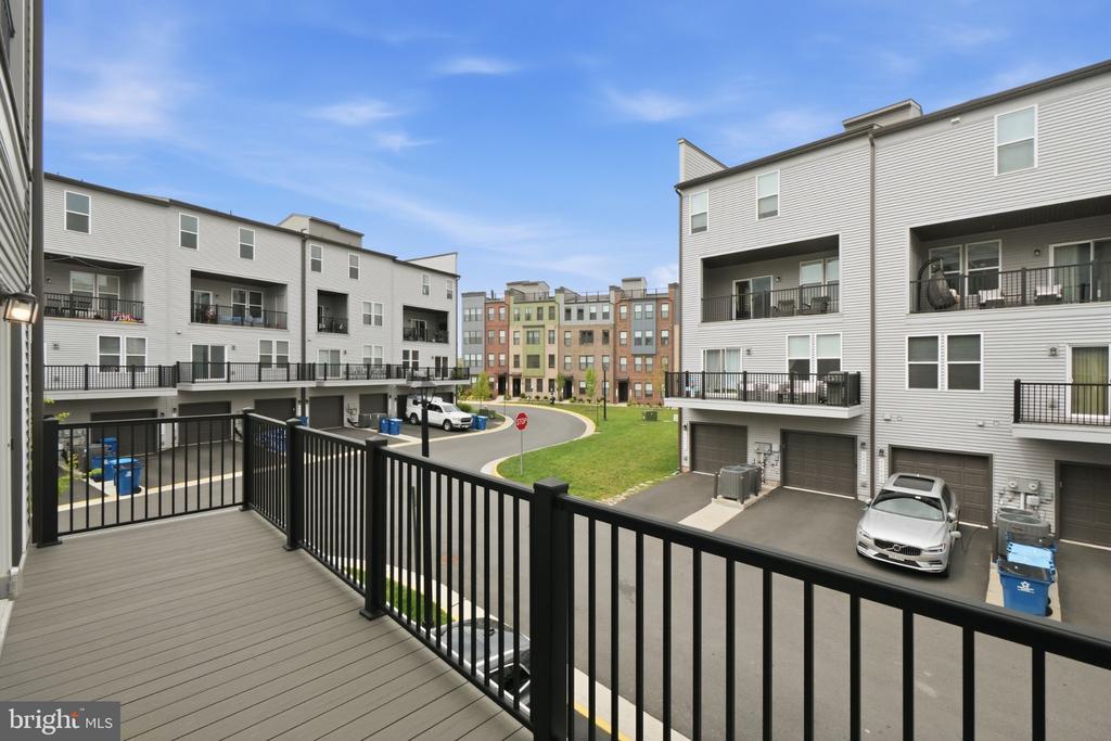 44481 WOLFHOUND SQUARE