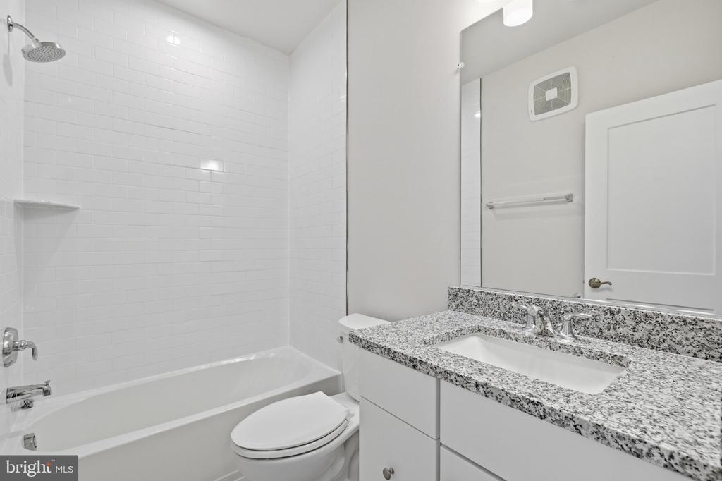 44481 WOLFHOUND SQUARE