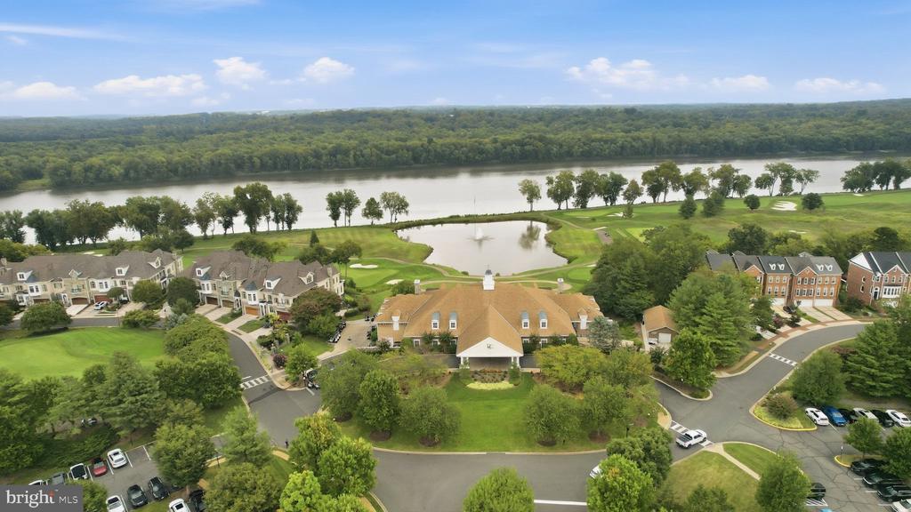 18441 LANIER ISLAND SQUARE