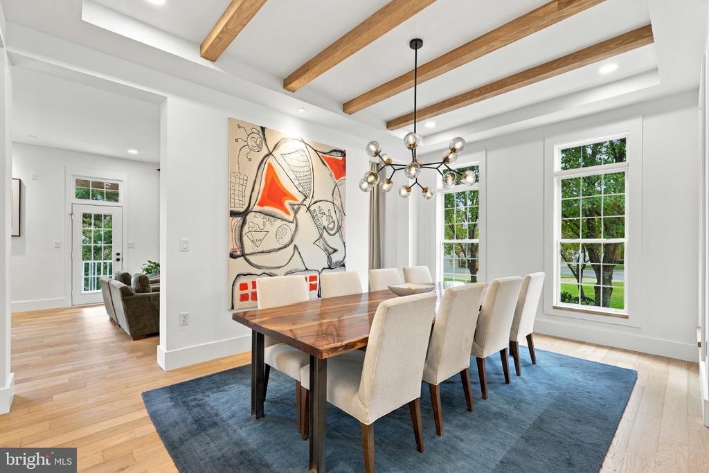 18441 LANIER ISLAND SQUARE
