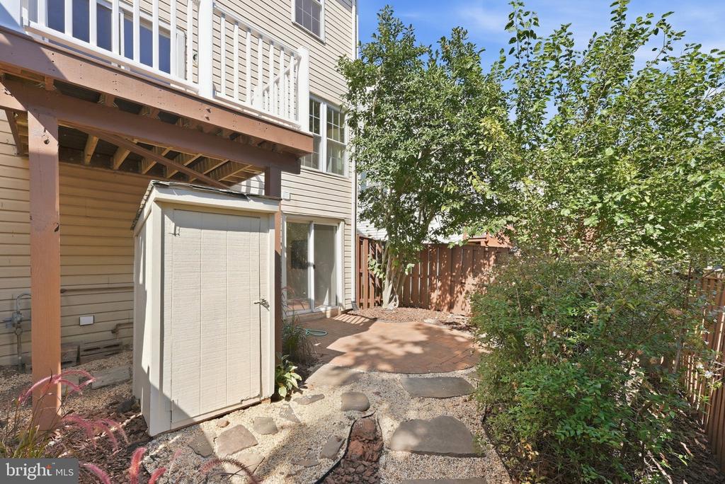 22055 MANNING SQUARE