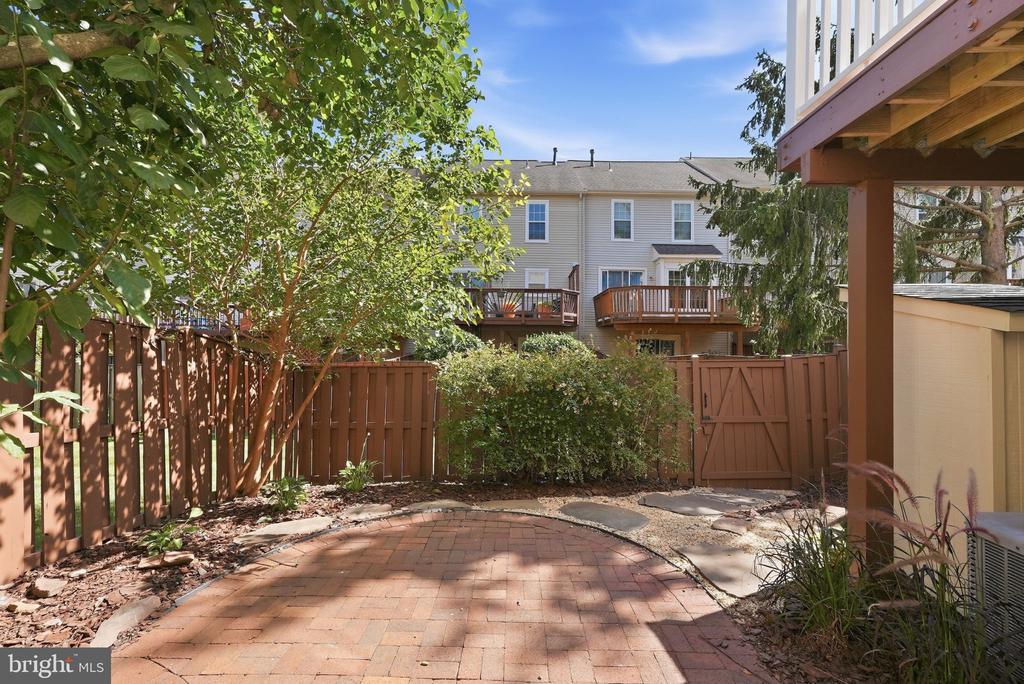 22055 MANNING SQUARE