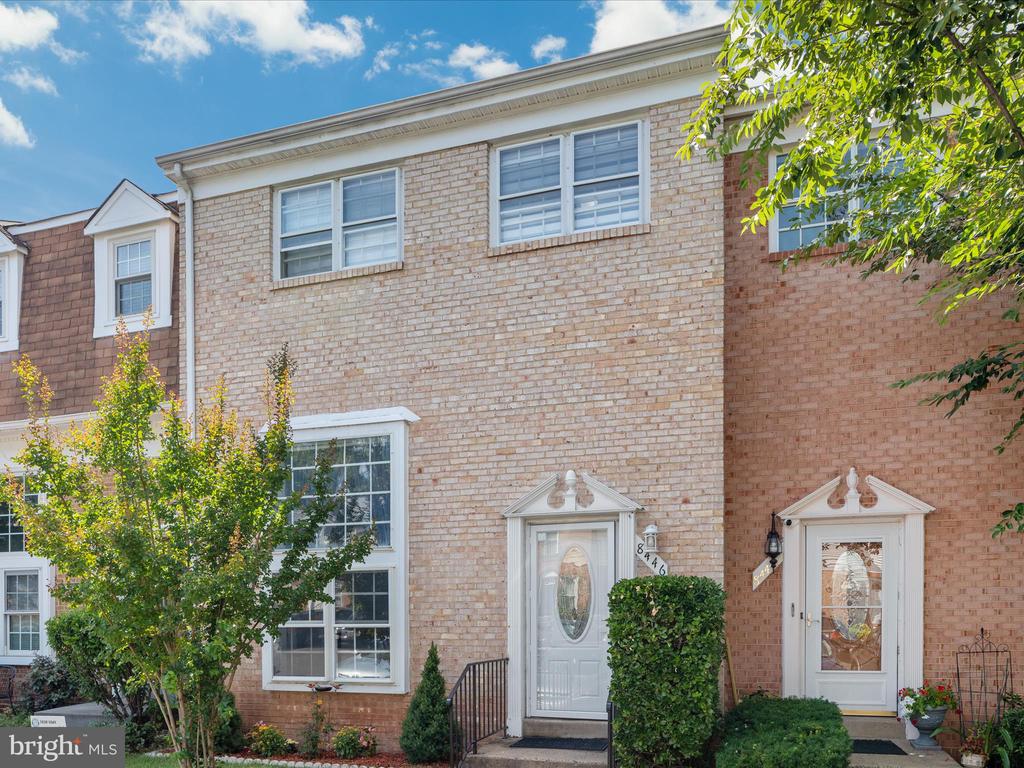 8446 WILLOW GLEN COURT