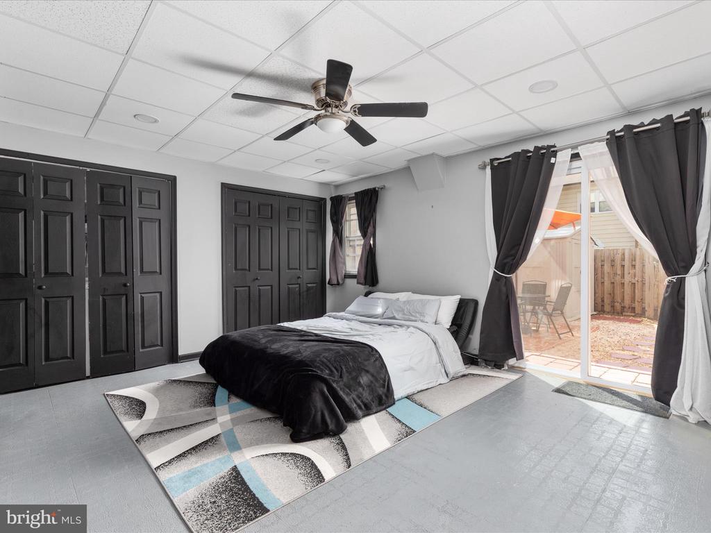 8446 WILLOW GLEN COURT