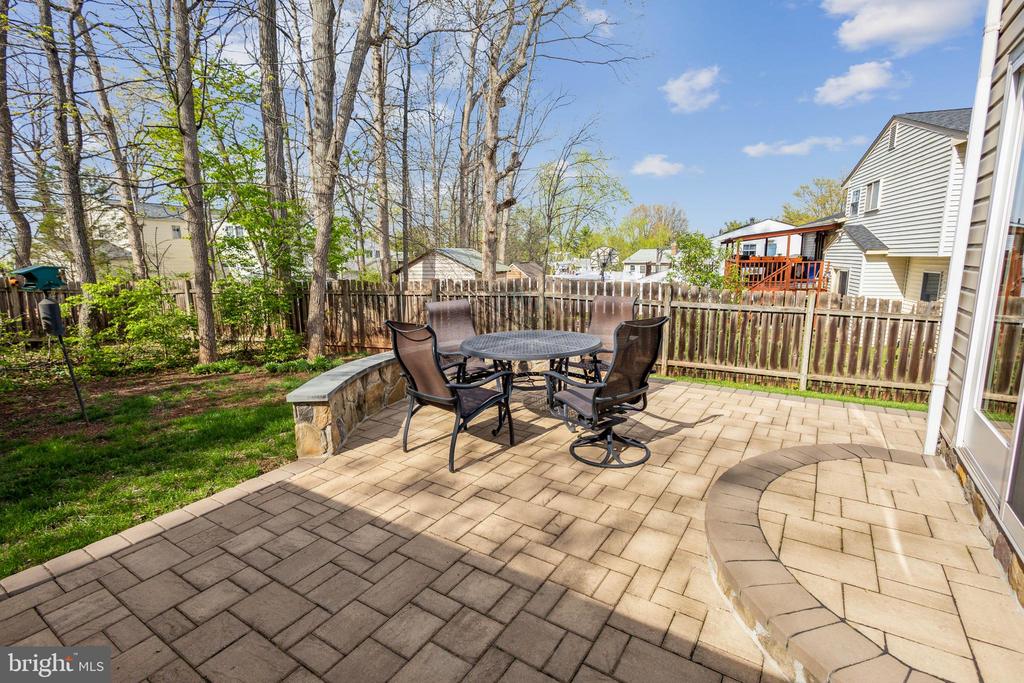 9216 TIMBERWOOD COURT