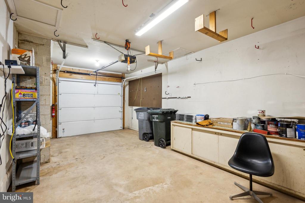 9216 TIMBERWOOD COURT