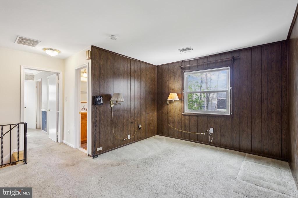 9216 TIMBERWOOD COURT