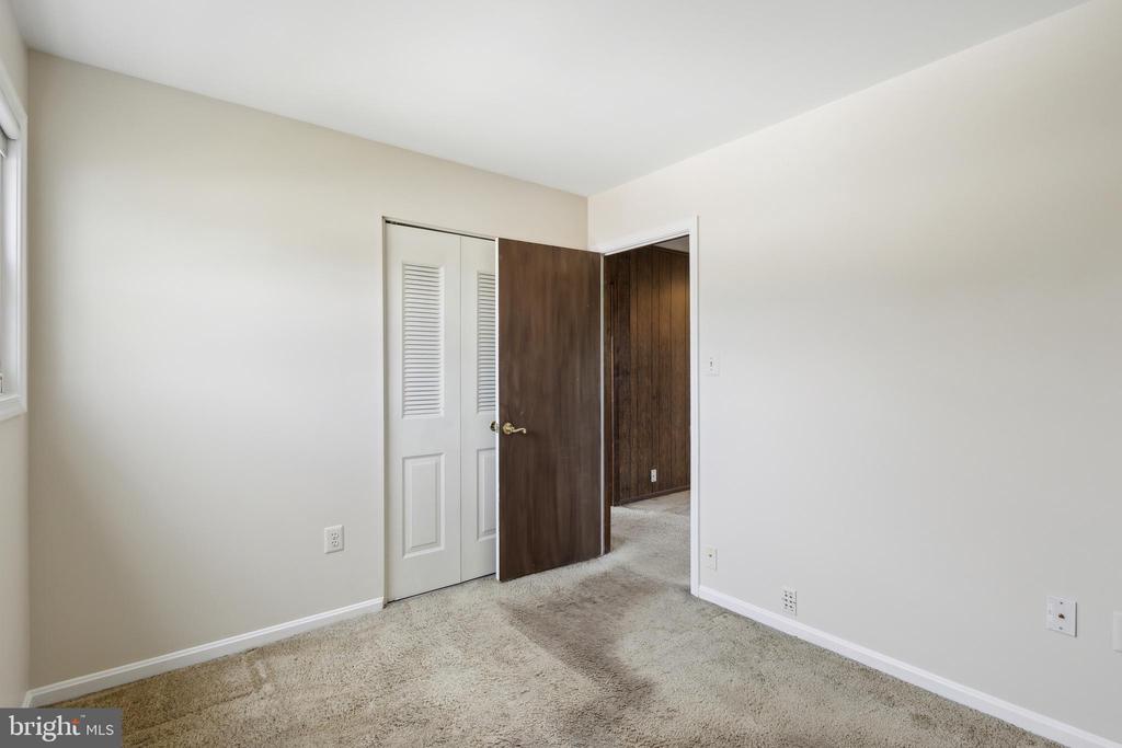 9216 TIMBERWOOD COURT
