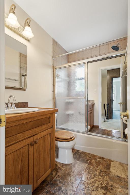 9216 TIMBERWOOD COURT