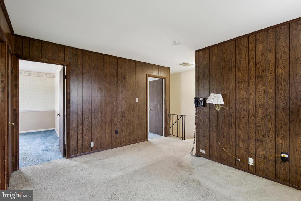 9216 TIMBERWOOD COURT