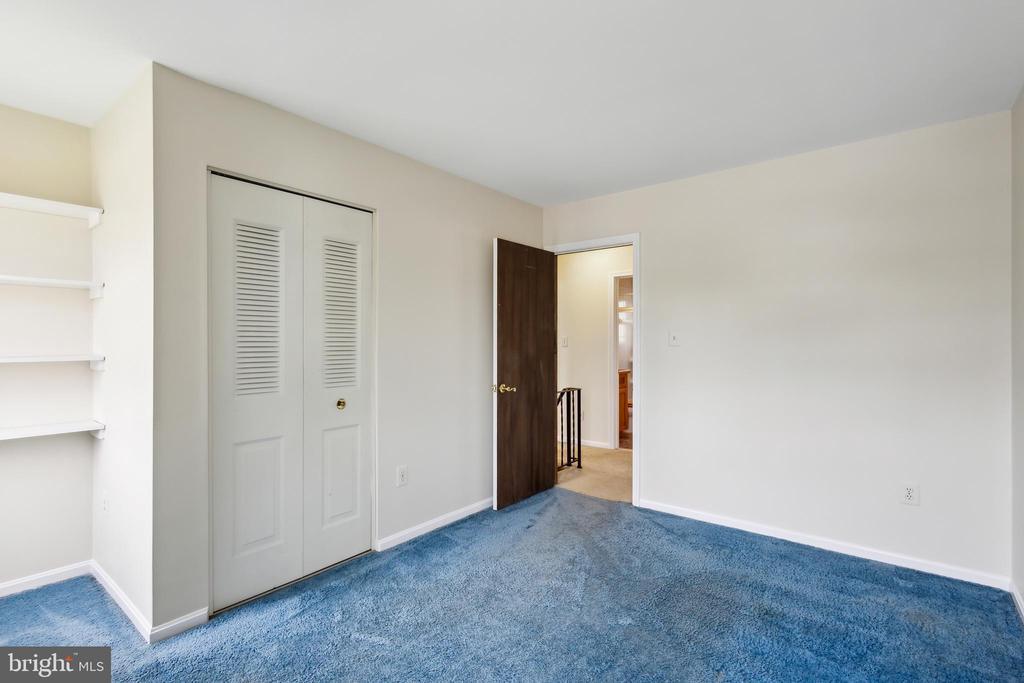 9216 TIMBERWOOD COURT