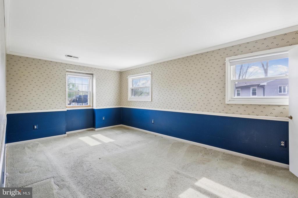 9216 TIMBERWOOD COURT