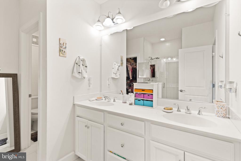 10424 RATCLIFFE TRAIL