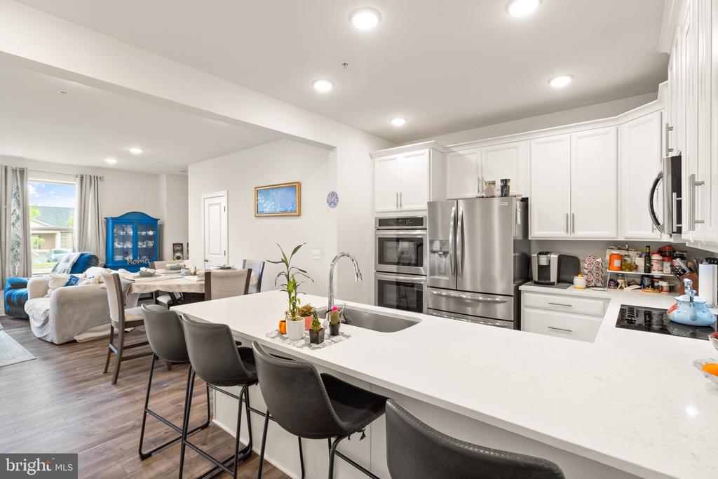 10424 RATCLIFFE TRAIL