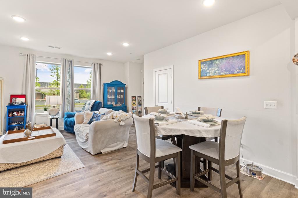 10424 RATCLIFFE TRAIL