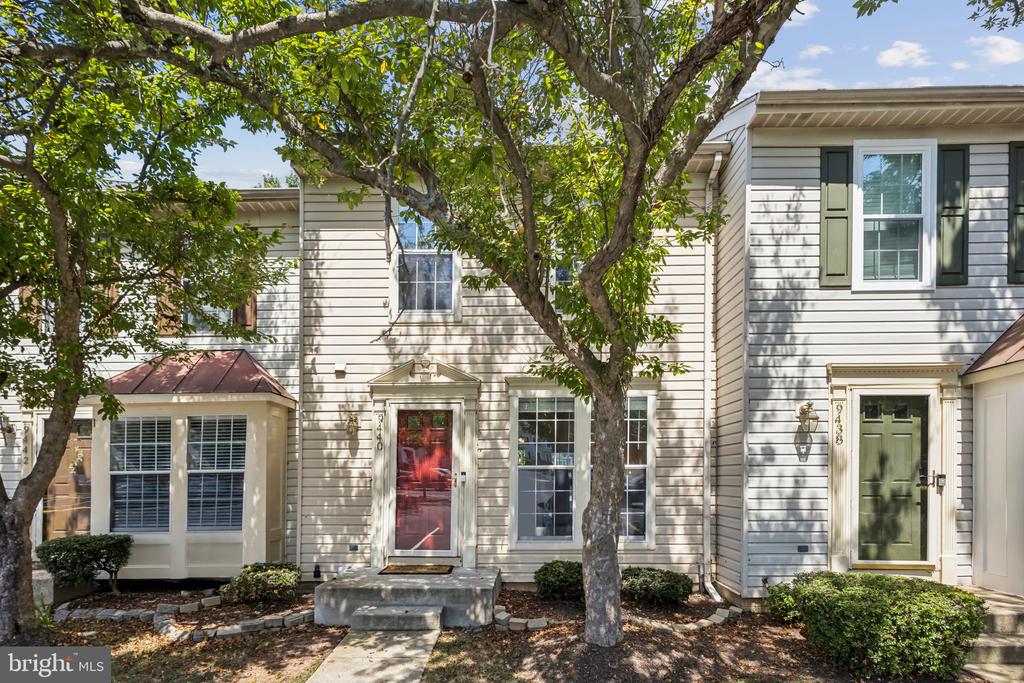 9440 TEABERRY COURT