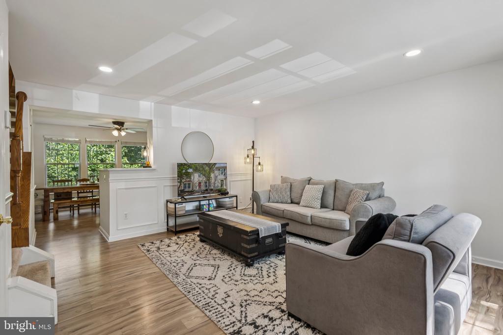 9440 TEABERRY COURT