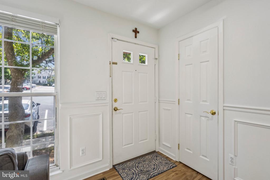 9440 TEABERRY COURT