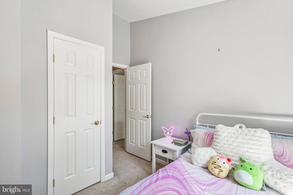 9440 TEABERRY COURT